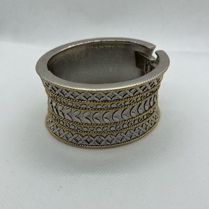 Bracelet - clasp style